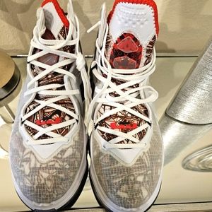 New Nike LeBron 19 XIX Sketch Sz10 Basketball Shoes White Red Black CZ…